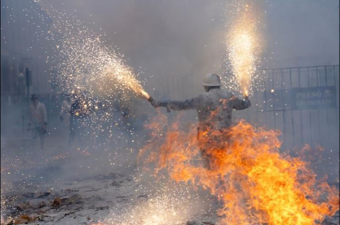 جشنواره شادی الس انفاریناتس	